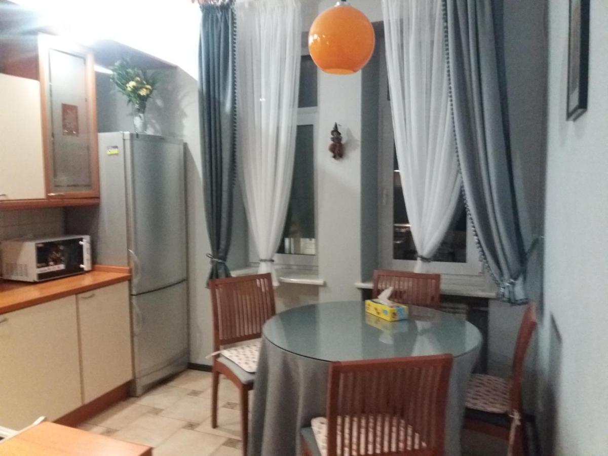 Apartment U Lidii In Center Of Kiev Near Railways Station 外观 照片